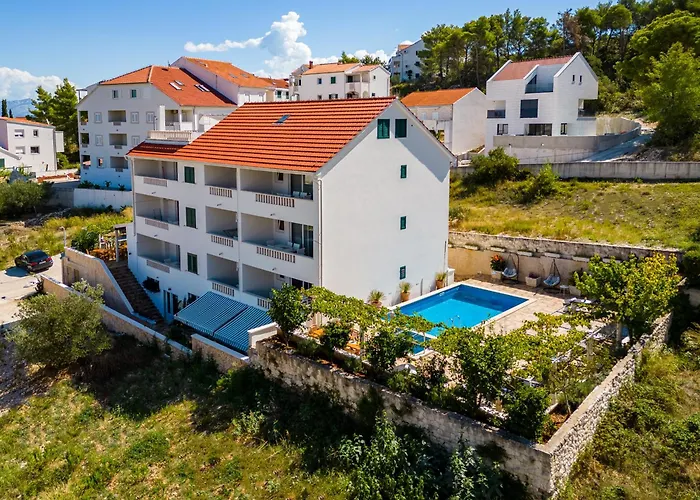 La Perla 3 * Sutivan