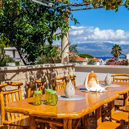 Apartment La Perla 3 *